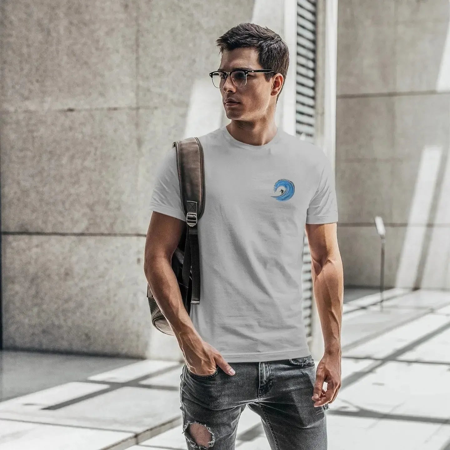 giant-wave-graphic-tee