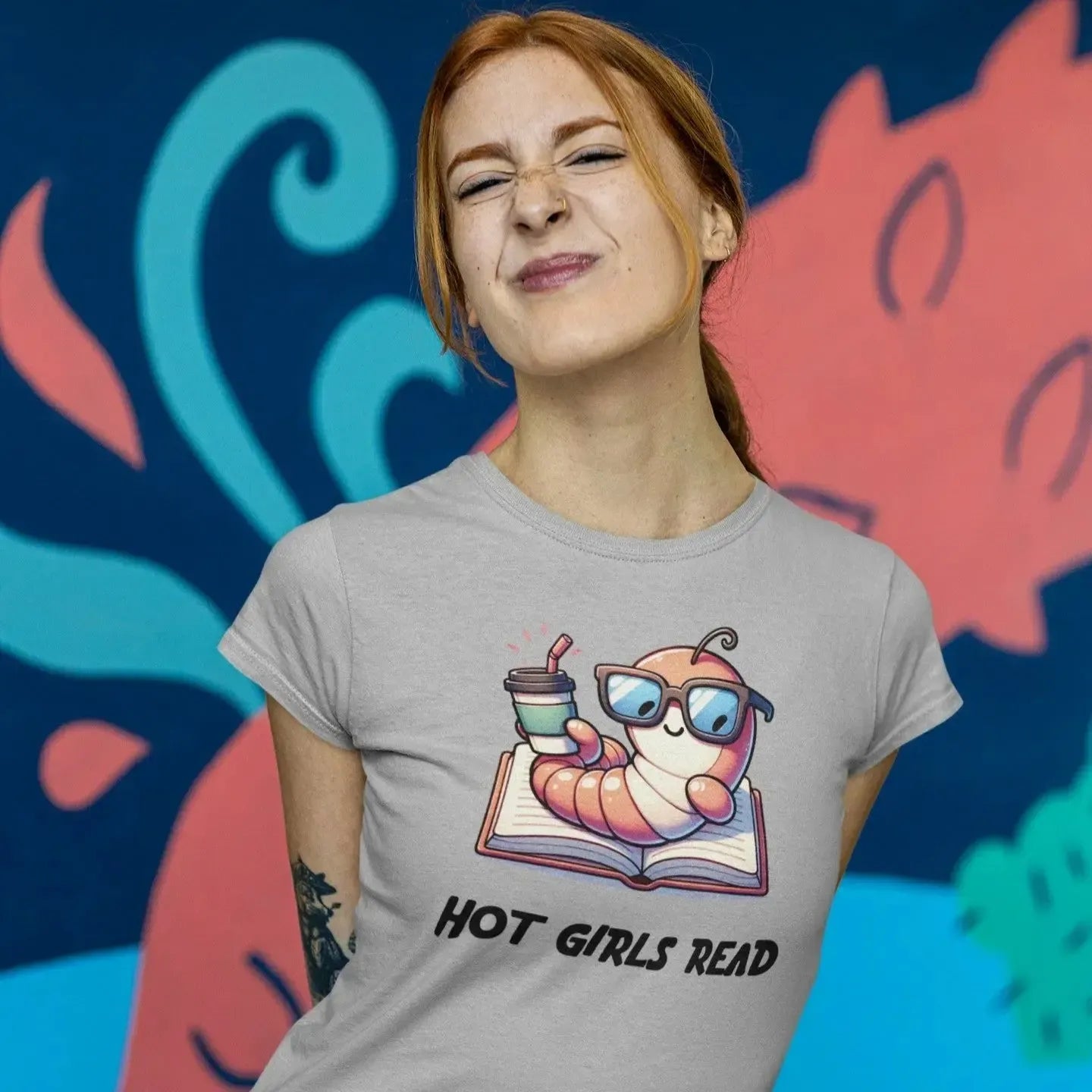 hot-girls-read-booklover-graphic-tee