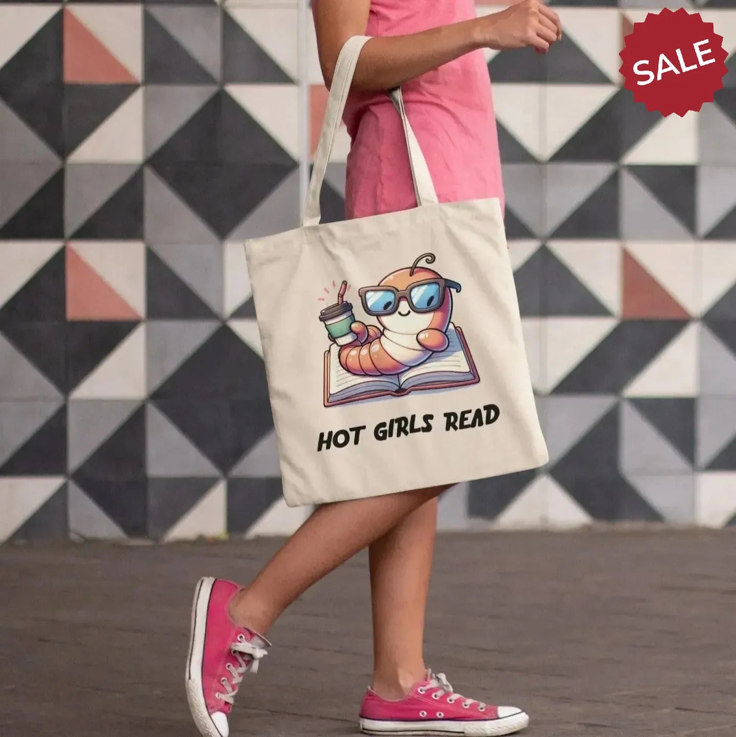 Literary-tote-with-cartoon-worm