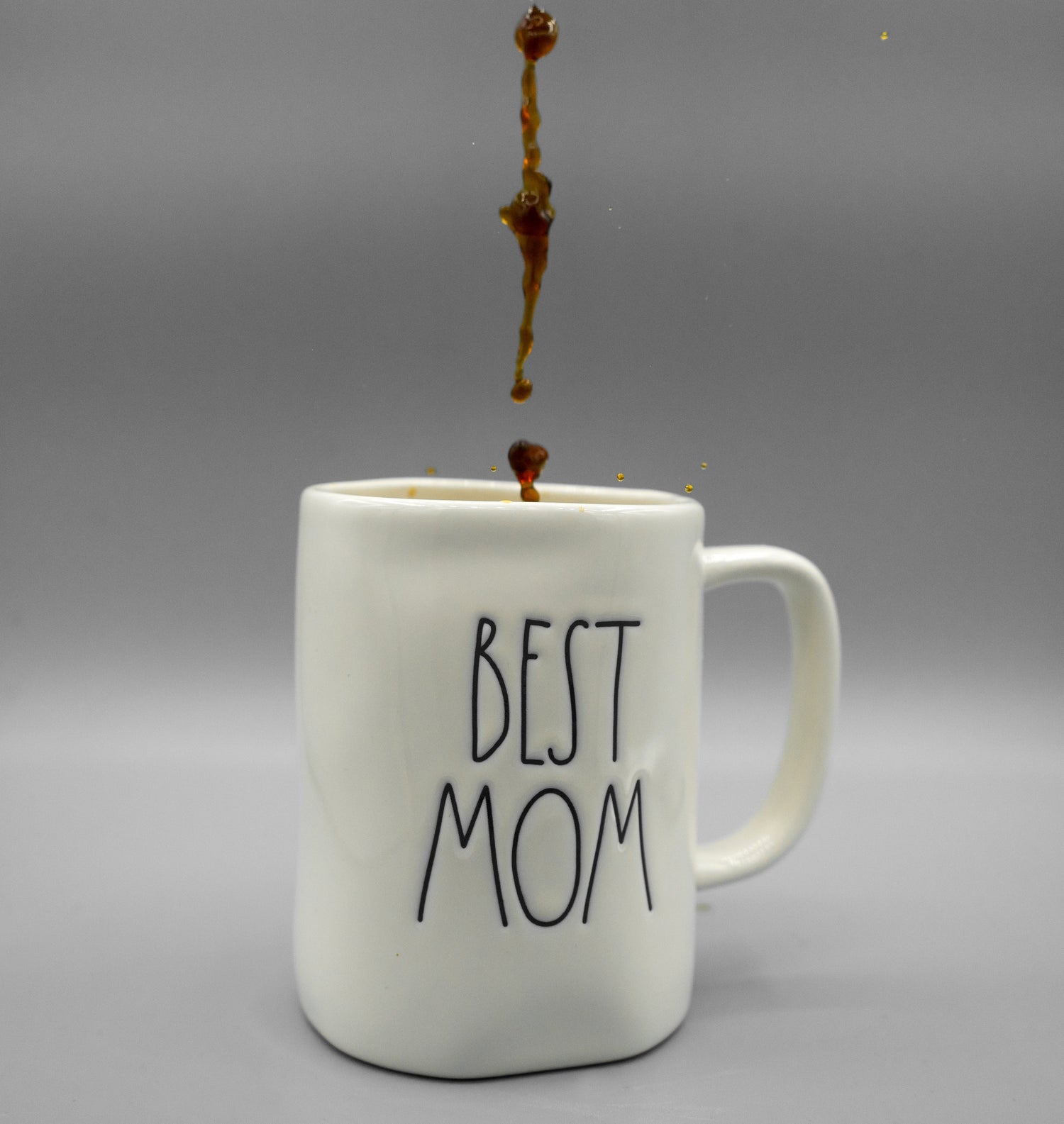 White mugs