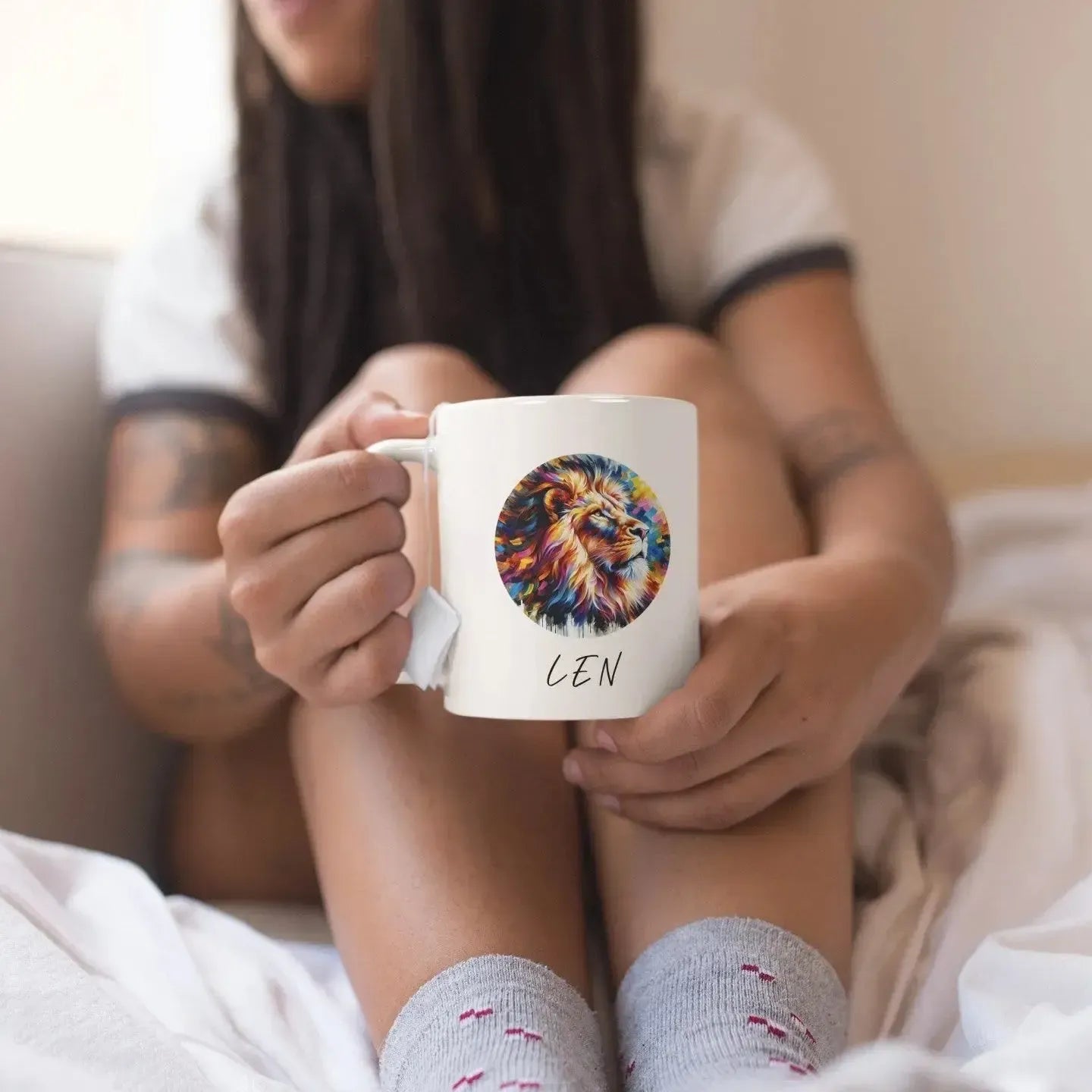 artistic-colorful-lion-mug-with-name