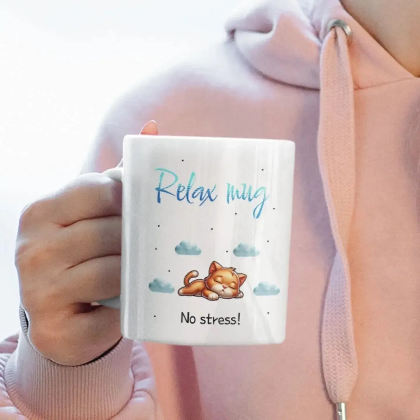 cute-sleeping-cat-relax-coffee-mug